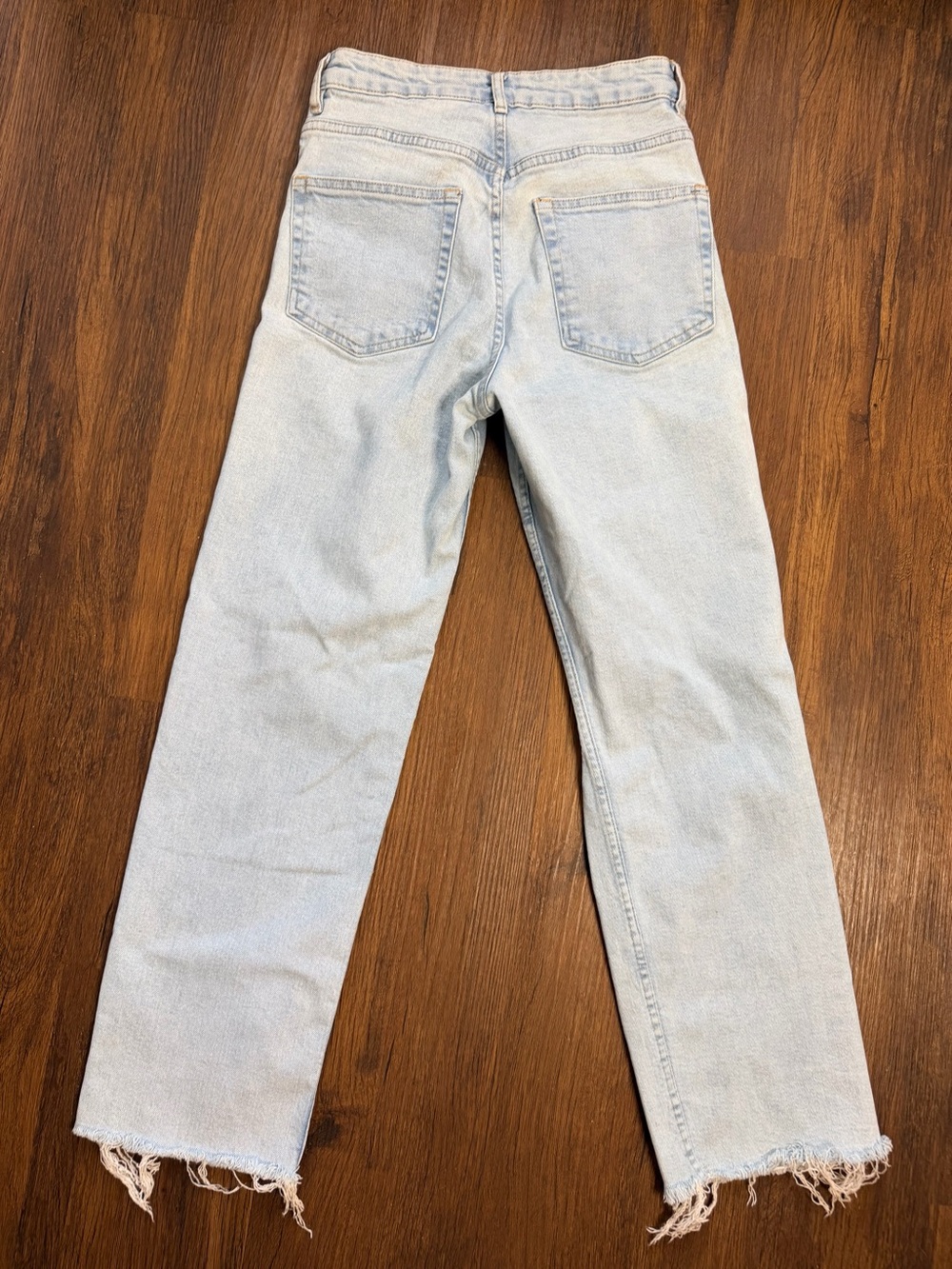 Divided by H&M Light Wash Straight Leg Jeans with Frayed Hem